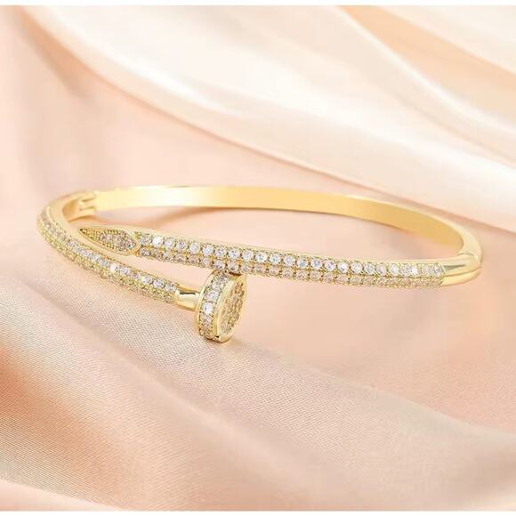Gold Juste un Clou Classic Nail Bangle Bracelet - Picture 4 of 8